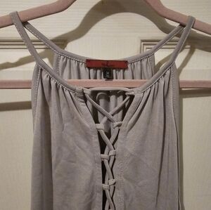 BKE red / cage front / Gray tank top